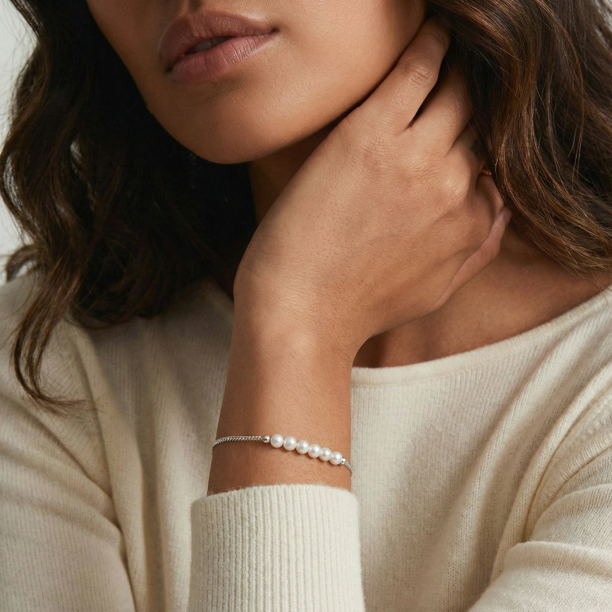 Perlearmbånd | Rhodinert 925 sterlingsølv | Dainty Pearl whisper bracelet