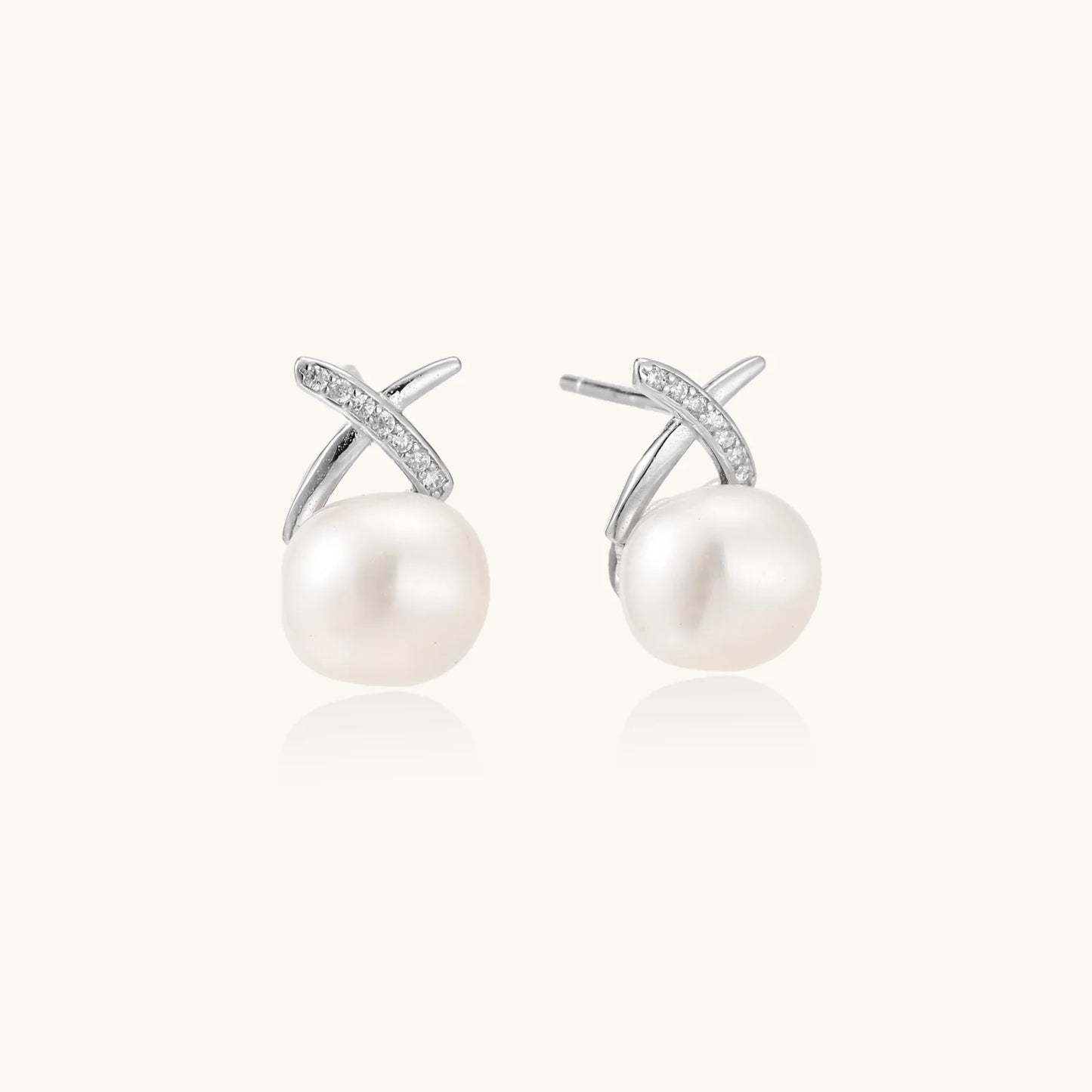 Rhodium plated sterling silver and freshwater pearl stud earrings