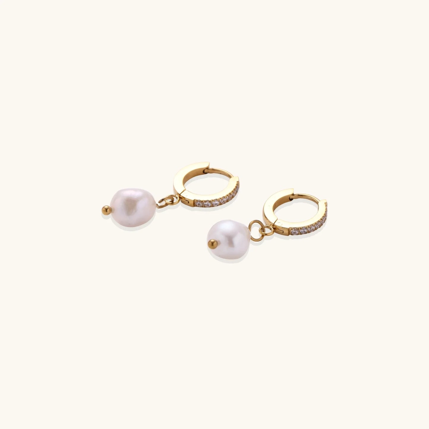Elegant Pearl Earrings in Stainless Steel and Freshwater Pearl with 18K Gold Plating