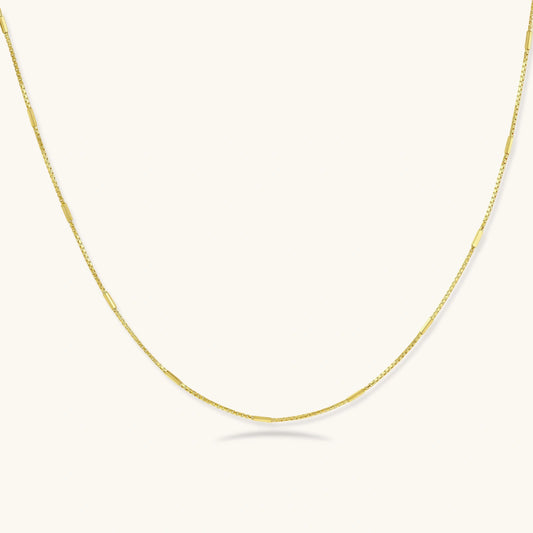 Golden Minimalist Chain in Platinum-Plated 925 Sterling Silver | adjustable